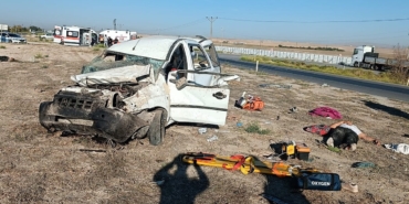 Konya’da feci kaza: 2 ölü, 3 yaralı