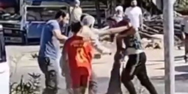 Trafikte yol verme kavgasında 2 kişi yaralandı