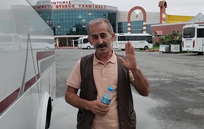 Geri geri giden tırlar