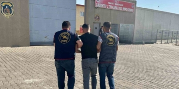 Kasten öldürme suçundan aranan firariyi yakaladı