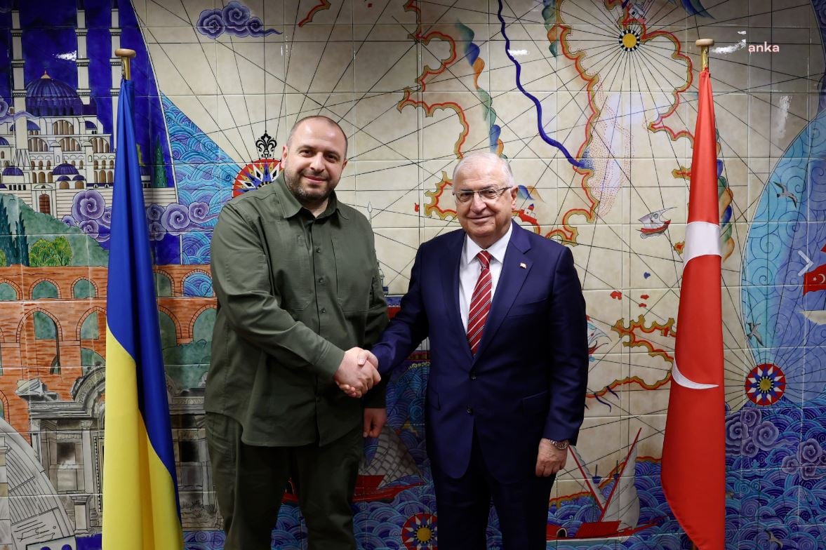 1729203922 647 Bakan Guler Brukselde Ukrayna ile Gorustu Görüşme Görüntüsü