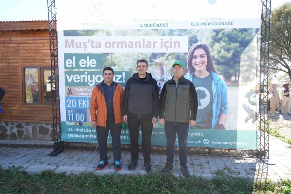 1729487410 491 Musta 500 Gencten Cop Toplama Etkinligi Soleni Etkinlikten Görüntüler