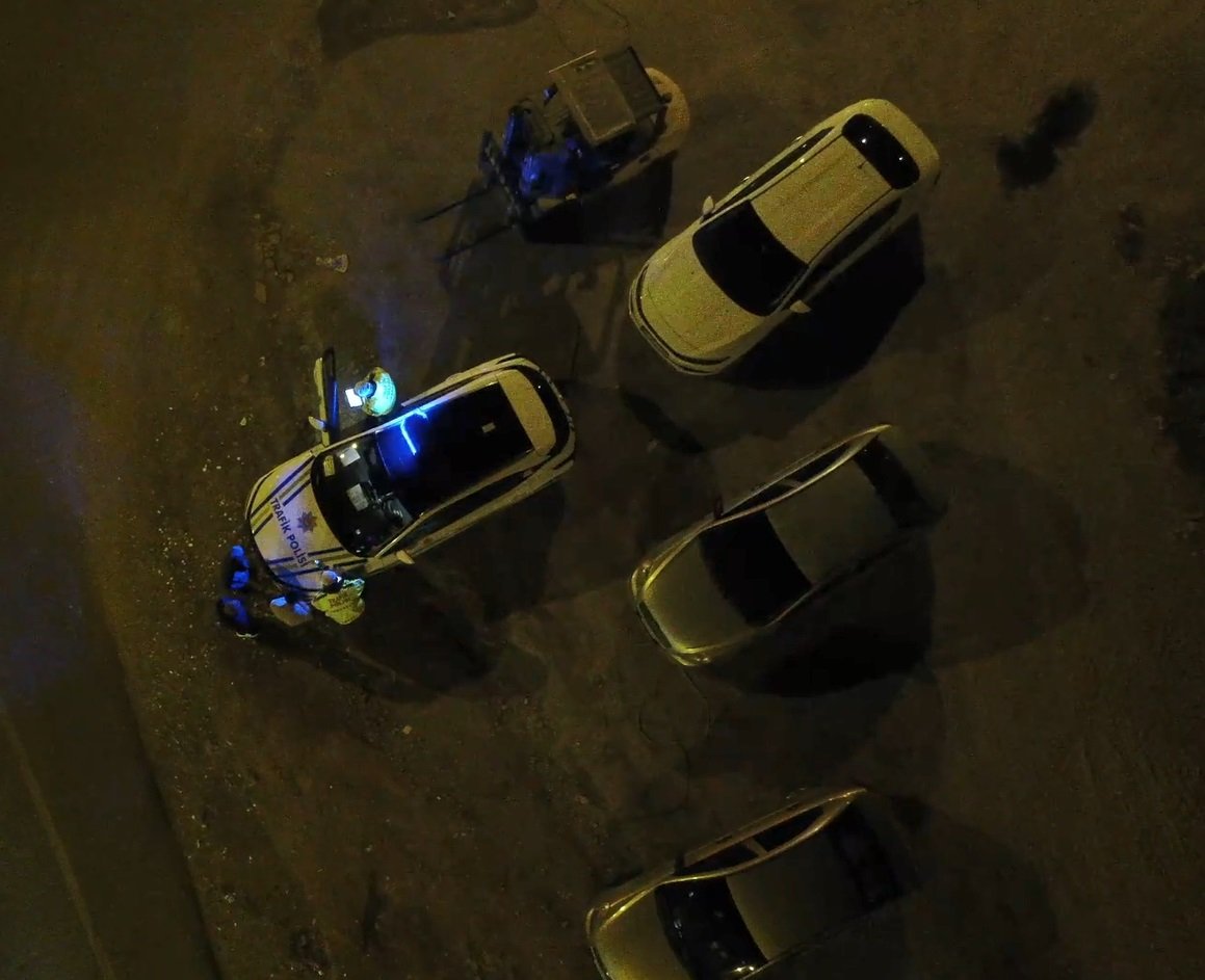 1729672752 965 Kayseride 8 kisi yakalandi 80 gram uyusturucu ele gecirildi Kayseri'de Uygulama