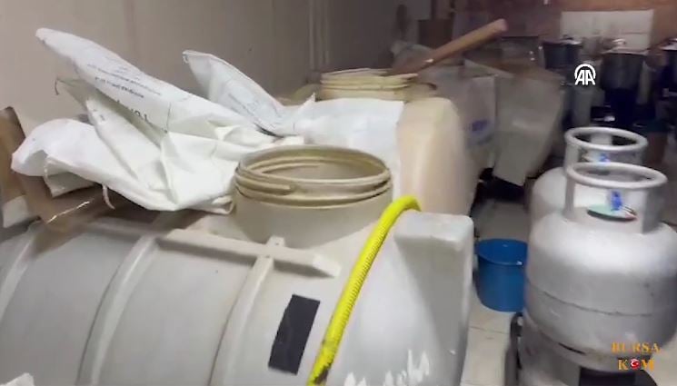 Bursa'da 4 Ton Kaçak Alkol