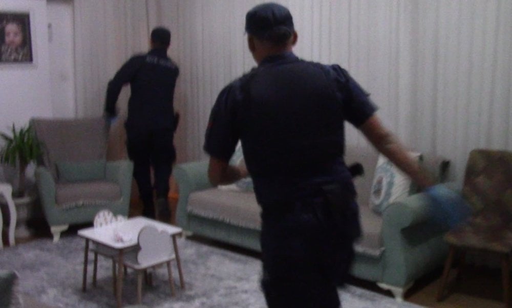 1729783656 592 Antalyada Balikci Barinagina Rusvet Operasyonu Fiziki ve teknik takip yapıldı! Antalya Balıkçı Barınağı’nda operasyon