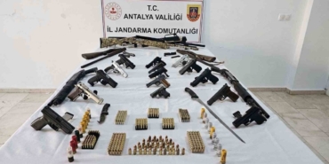 Jandarmadan 15 adrese eş zamanlı silah operasyonu