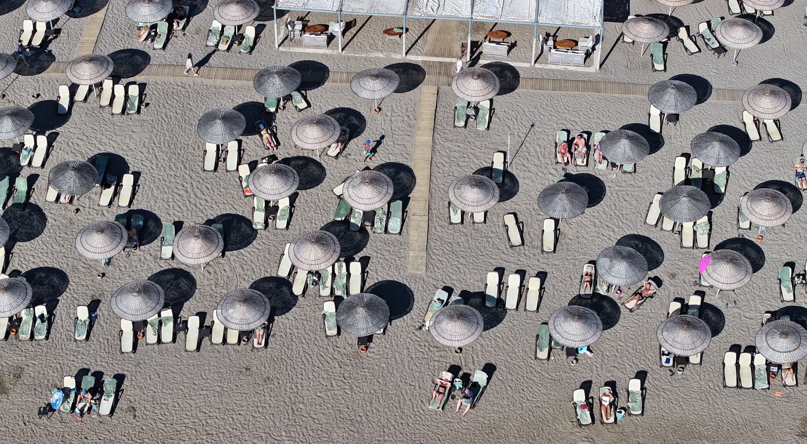 1729972411 643 Antalya Sahilleri Gunesle Senlendi Deniz Manzarası