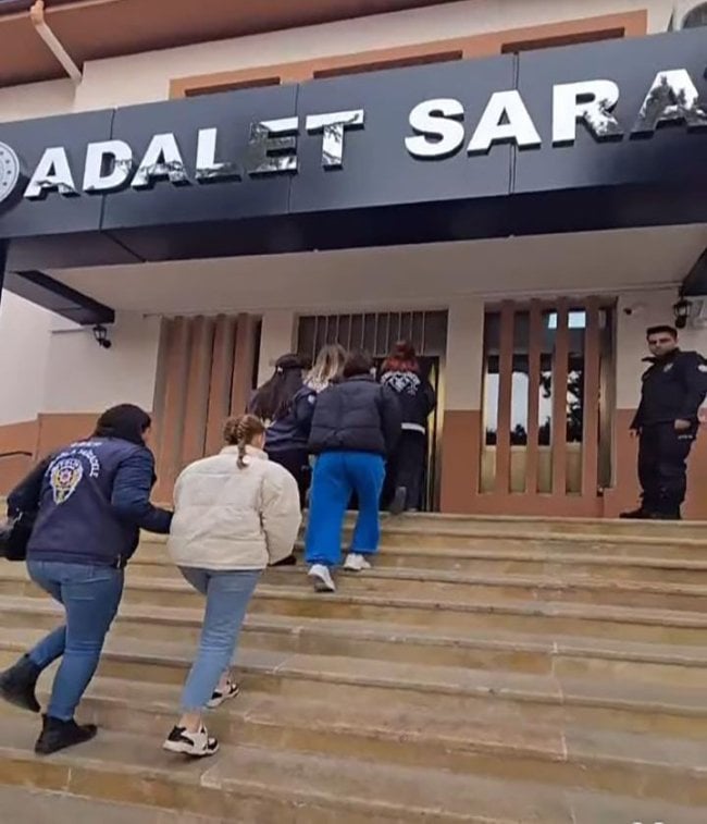 1730043043 927 Bilecikte Yasadisi Bahis Operasyonu 17 Gozalti aw316895-03.jpg