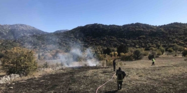 Akseki’de tarım arazisinde yangın