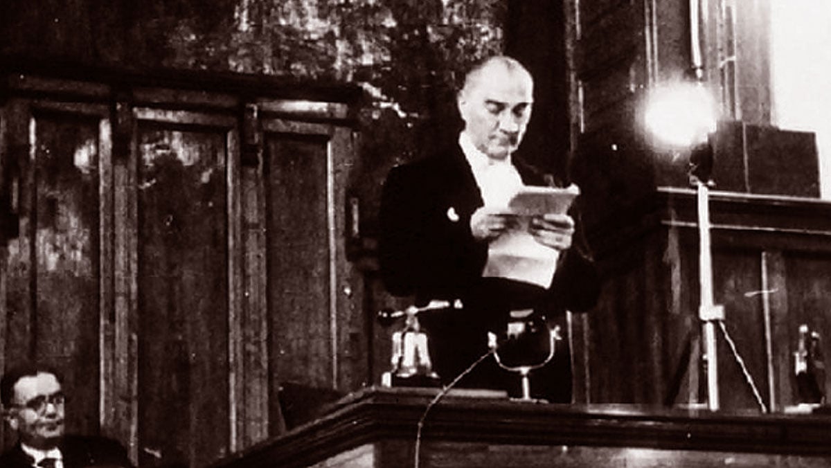 Cumhuriyetin İlanı