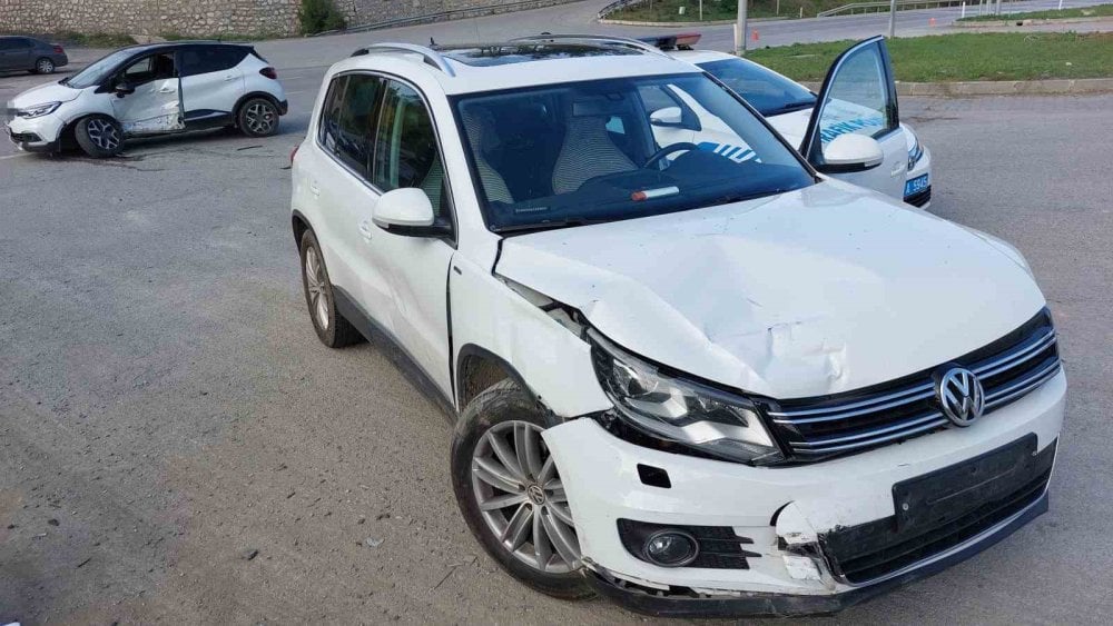 1730252203 970 Samsunda Kaza Surucu Hastaneye Gitmek Istemedi Kazanın ardından bir görüntü