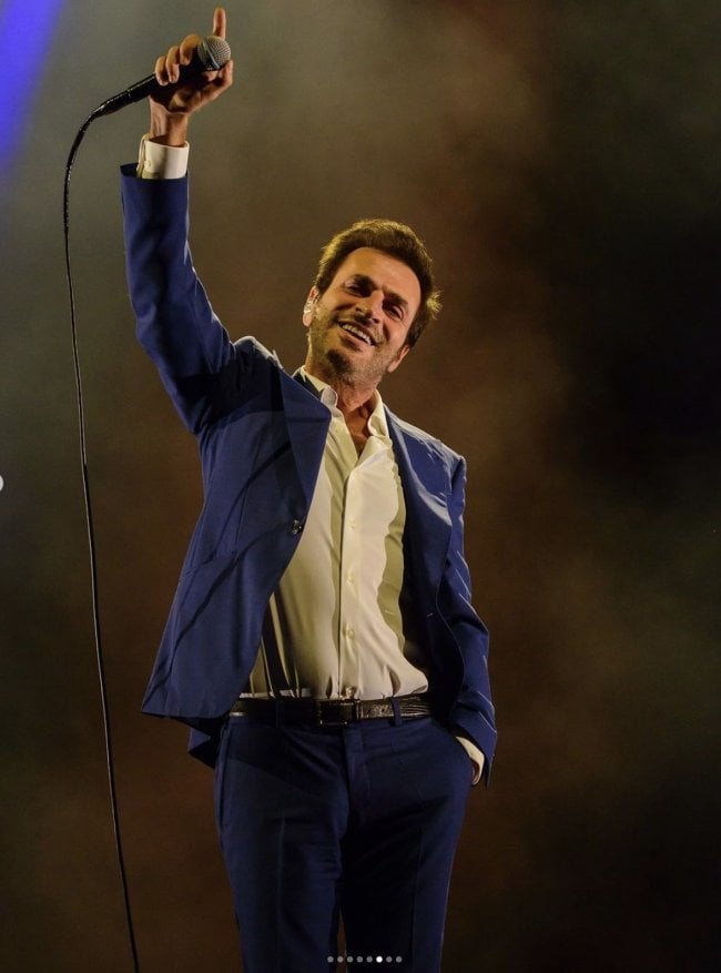 1730276775 396 Teomanin Konserinde Hayranina Tepki Cekti s-888bc81a9eb599bd9ff080f41f59bc150ab96b7b.jpg