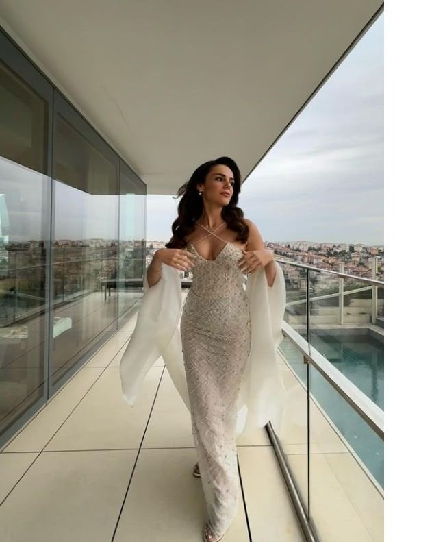 1730366492 94 Yagmur Tanrisevsin Ballon dOrda Parladi iui.jpg