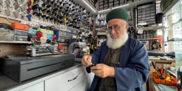 Anahtarcı Mehmet usta! 42 yıllık meslek aşkı...