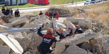 5.8’lik deprem 37 saniye sürdü! İzlediler