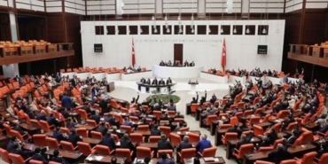 CHP Lideri Özel'den Grev Çadırına Ziyaret!