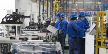 Çin İmalat Sektörü İlk Kez Büyüdü!