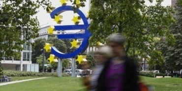 Euro Bölgesi'nde banka kredilerinde toparlanma