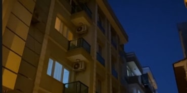 İzmir'de evinde yalnız yaşayan kadın bıçaklanmış halde ölü bulundu