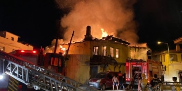 Milas'ta geceyi alevler aydınlattı