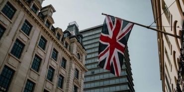 İngiltere'de 40 Milyar Sterlinlik Vergi Artışı!