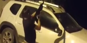 Havaya yaylım ateşi açtı