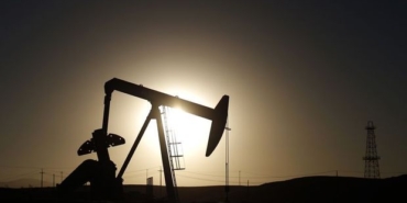 UEA, Petrol Talep Tahminini 3. Kez Düşürdü