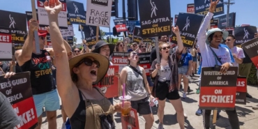 ABD oyun sektöründeki greve İngiltere'den destek