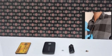 Ehliyet sınavına hazırladığı düzenekle yakalandı