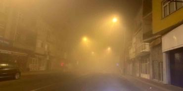 Tekirdağ’da gece sis etkili oldu! Göz gözü görmedi