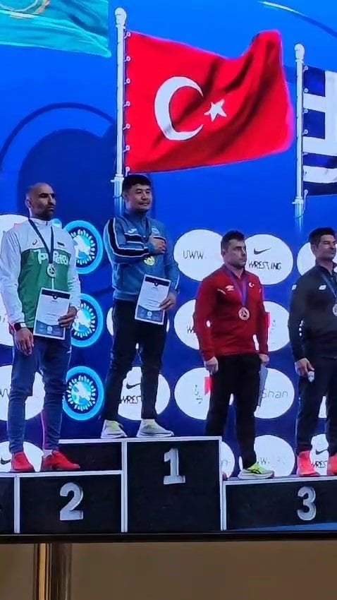 1730657345 670 Kirik Kaburgayla Sampiyonaya Damga Vuran Guresci