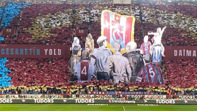 İzleyicilere sunulan gösteri