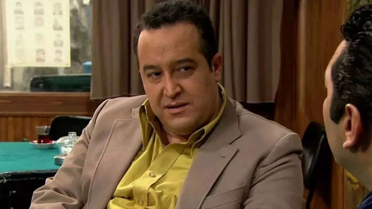 1730876625 286 Hasan Can Kayadan Gulse Birsele Sert Saka vuralcelik2.jpg