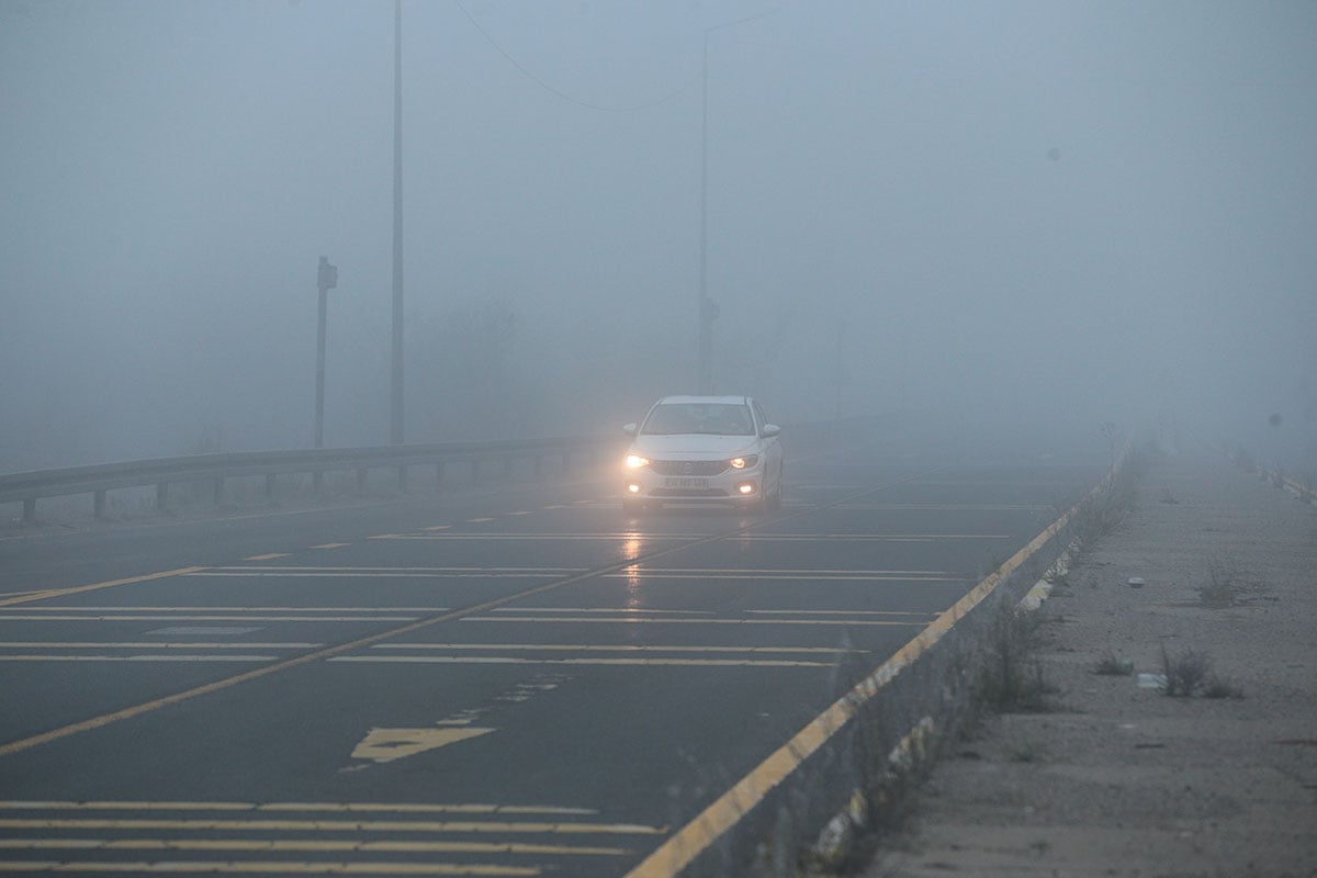 1730884405 692 Bolu Daginda Sis Gorus Mesafesi 30 Metreye Dustu Sürücüler dikkatli olmalı
