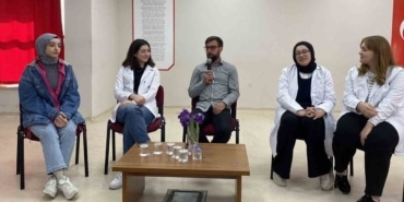 Hemşirelik Mesleği Tanıtımı Düzce'de Gerçekleşti