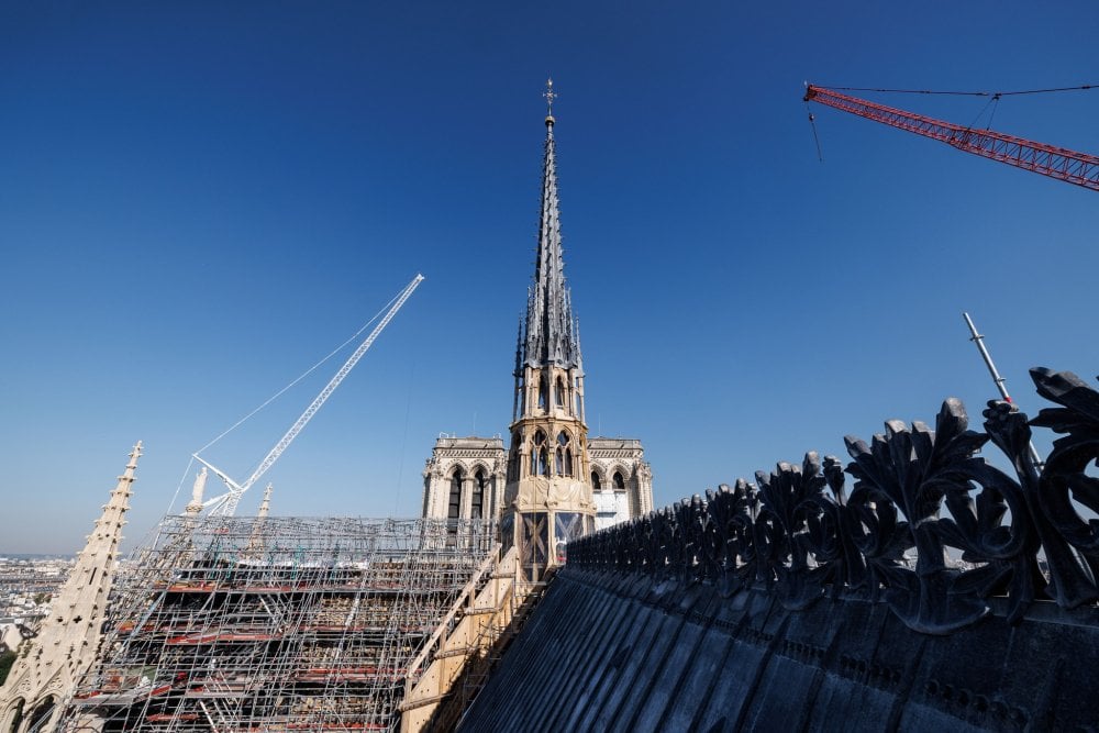 Notre-Dame Katedralinde Çanlar Yeniden Çaldı