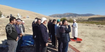 Manisa’da vatandaşlar yağmur duasına çıktı!