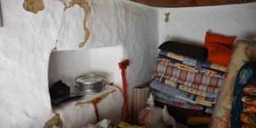 Evi çökmek üzere olan kimsesiz kadına destek