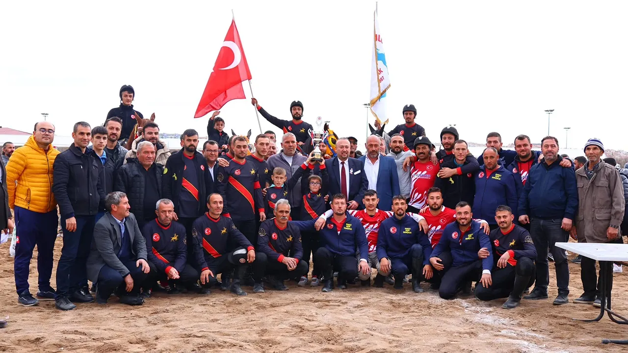 Bir Eylül Atlı Cirit Şampiyonu