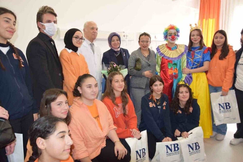 1731568638 22 Losemili Cocuklara Moral Dolu Etkinlik Duzenlendi Lösemili çocuklara moral etkinliği düzenlendi