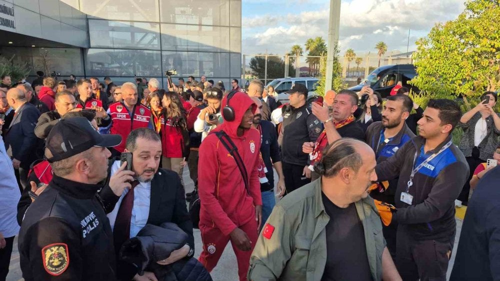 Galatasaray’a Bodrum’da Coşkulu Karşılama