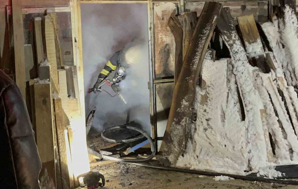 1732442911 396 Eskisehirde Mobilya Atolyesinde Yangin Cikti Son durum