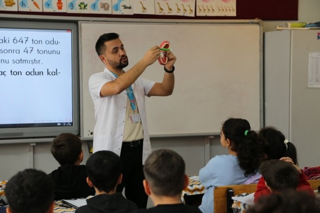 1732776628 343 Agiz ve Dis Sagligi Haftasinda Farkindalik Artiyor Resim