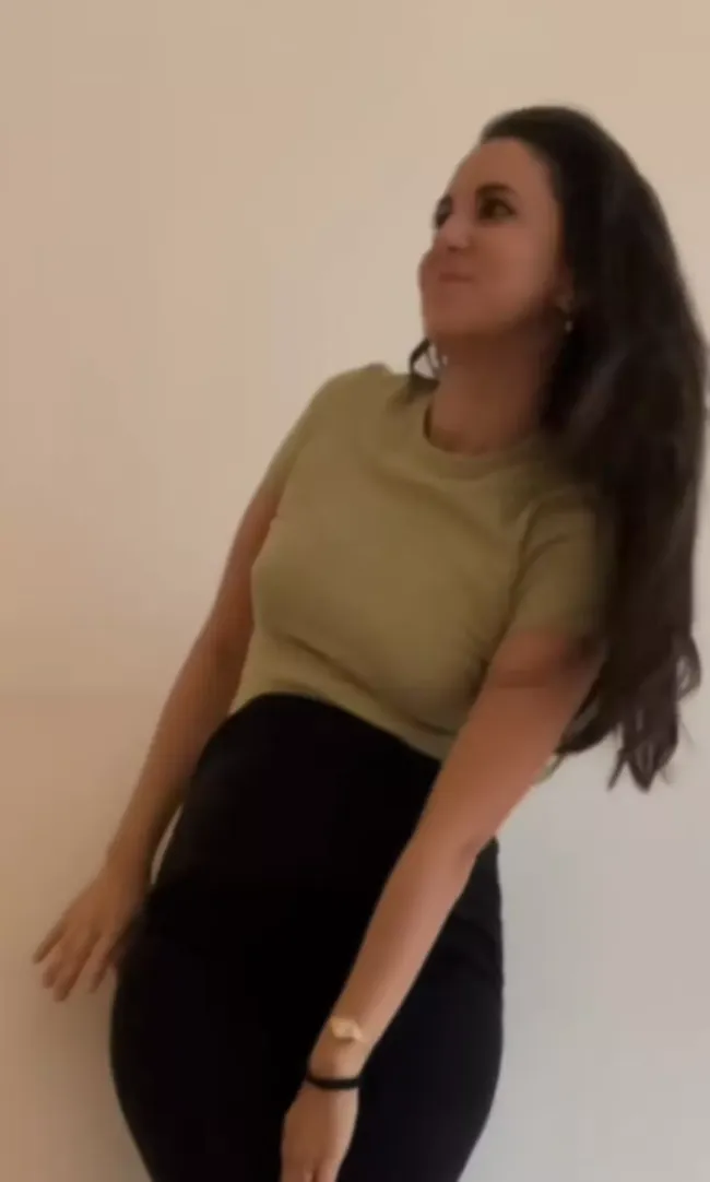 1732809017 291 Karsu Donmezden Bebek Mujdesi ve Gulumseten Video.webp oosp.webp