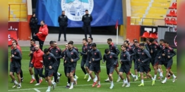 A Milliler Karadağ'a uçtu