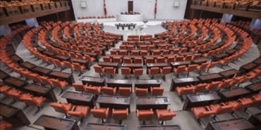 TBMM'de sandalye dağılımı değişti