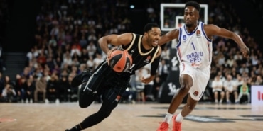 LDLC ASVEL: 97 - Anadolu Efes: 82