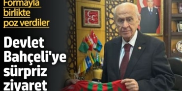 Devlet Bahçeli'ye sürpriz ziyaret. Diyarbakırspor forması hediye edildi