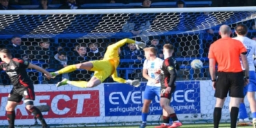 Crusaders, Coleraine'i 2-1 yendi