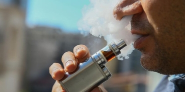E-Sigara Kullanımı: Sağlık Riskleri Göz Ardı Ediliyor!